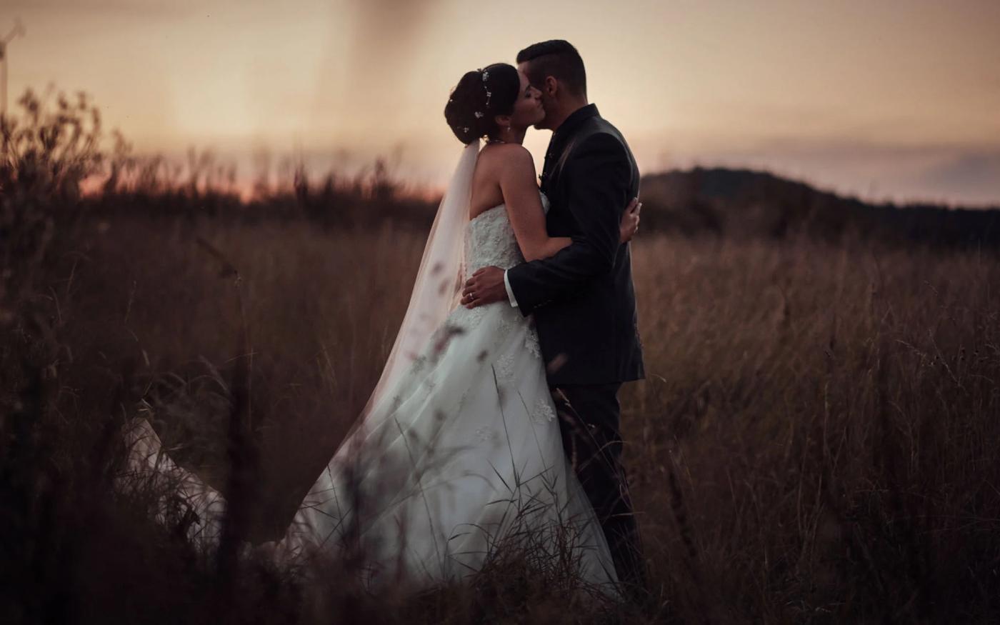 Riferimento di stile — luce naturale, fotografia di matrimonio