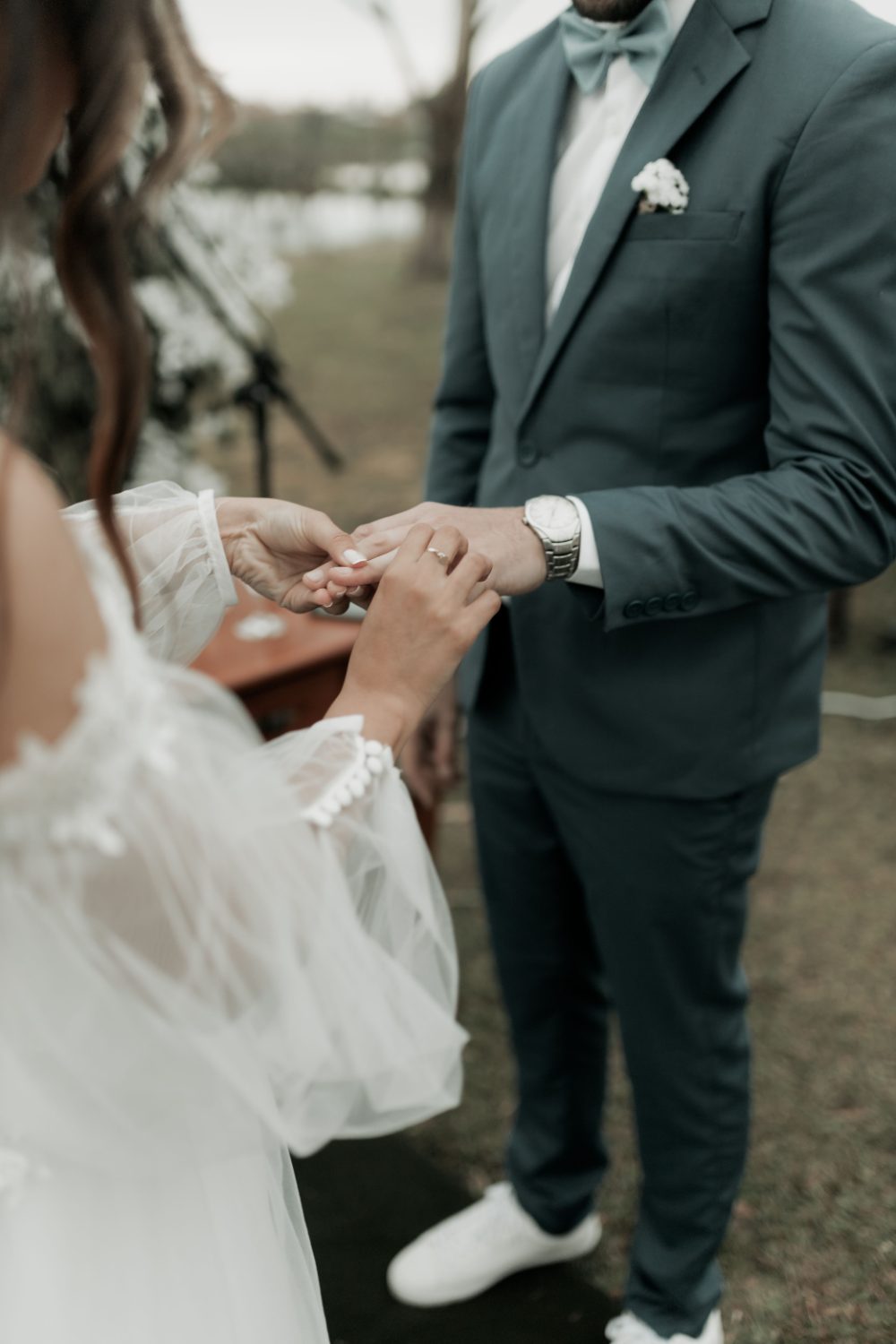 Dettaglio delle fedi nuziali, matrimonio in Calabria